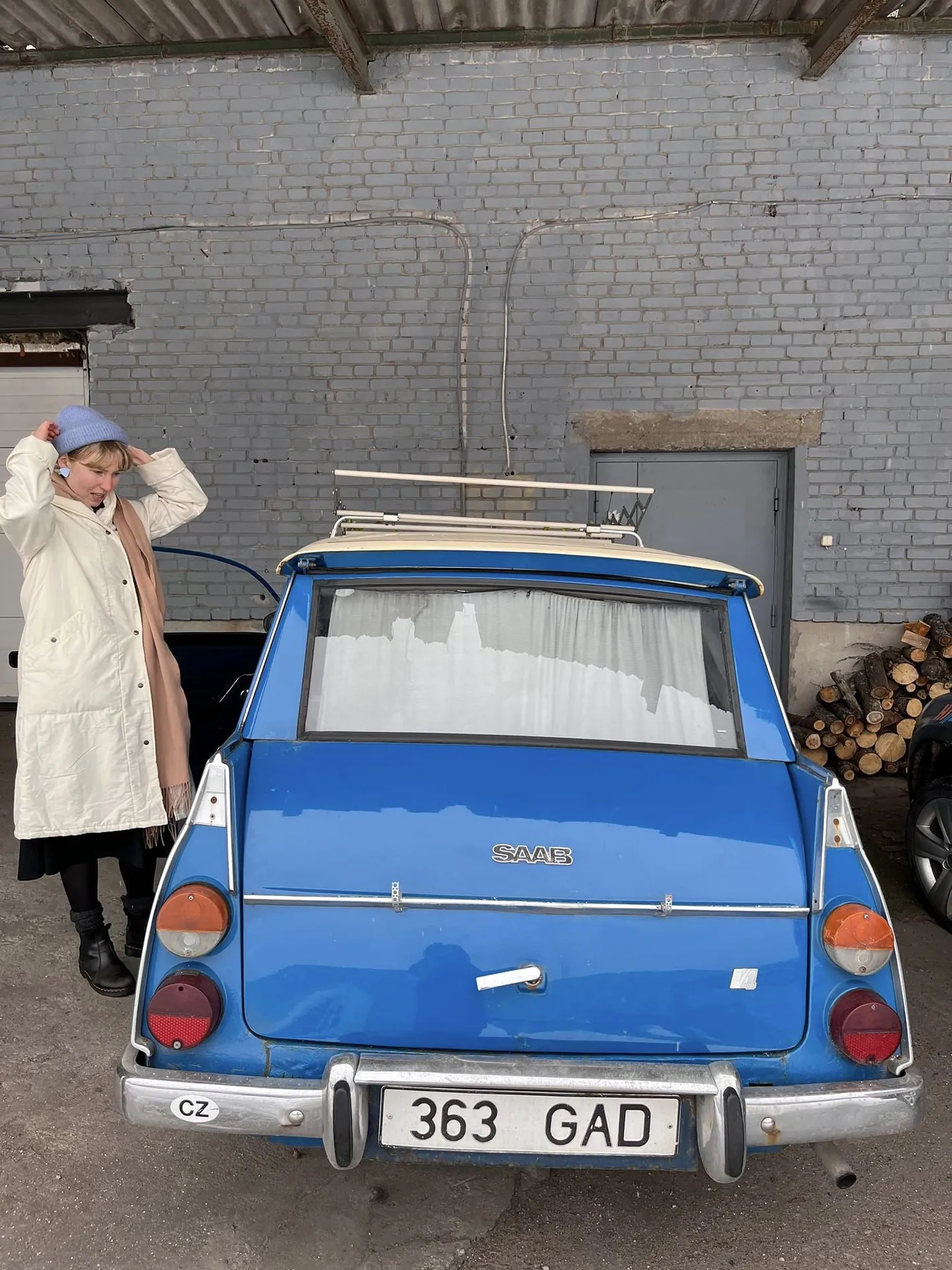 Liisbeth Kala film "Saab" on audiovisuaalne aeglust armastav püüe jäädvustada tundeid ja seisundeid kaamerasilmale.
