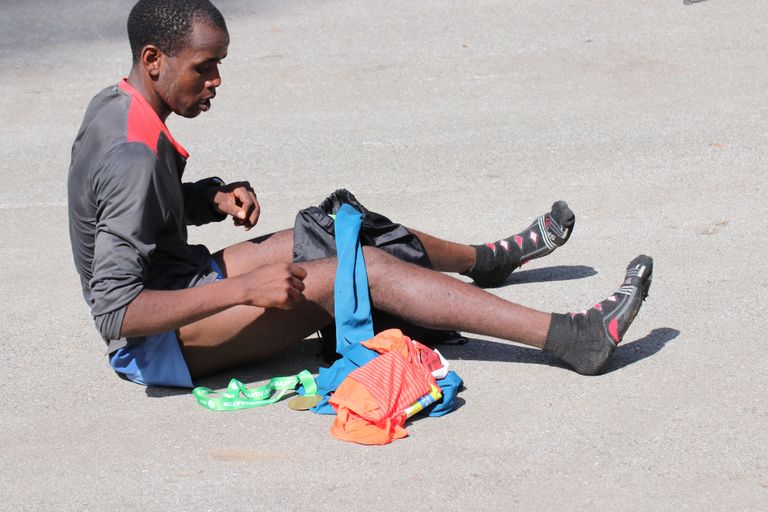 Tartu Jooksumaratoni võitja Ibrahim Mukunga Wachira, kes läbis jooksu 2017. aastal sokkides.