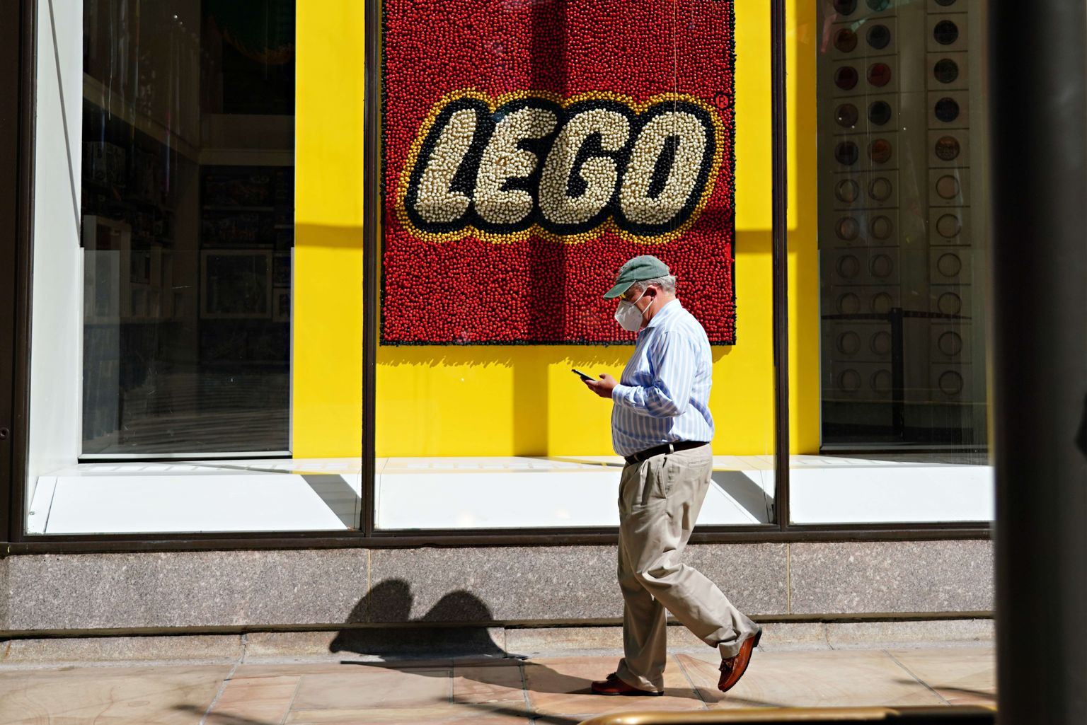 Taani mänguasjafirma Lego avab hoolimata pandeemiast tänavu 120 uut kauplust.