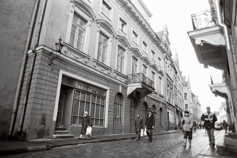 Venemaa saatkonna hoone Pikk tänav 19. Pilt on tehtud 28. jaanuaril 1992.
