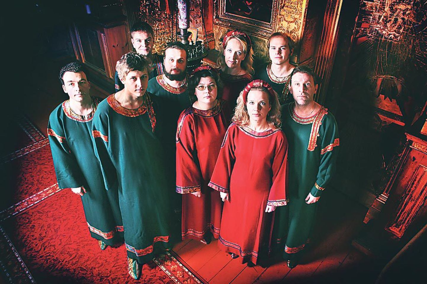 Kooriansambel Orthodox Singersi lauljad esitavad meisterlikult eri ajastute vaimulikku muusikat.