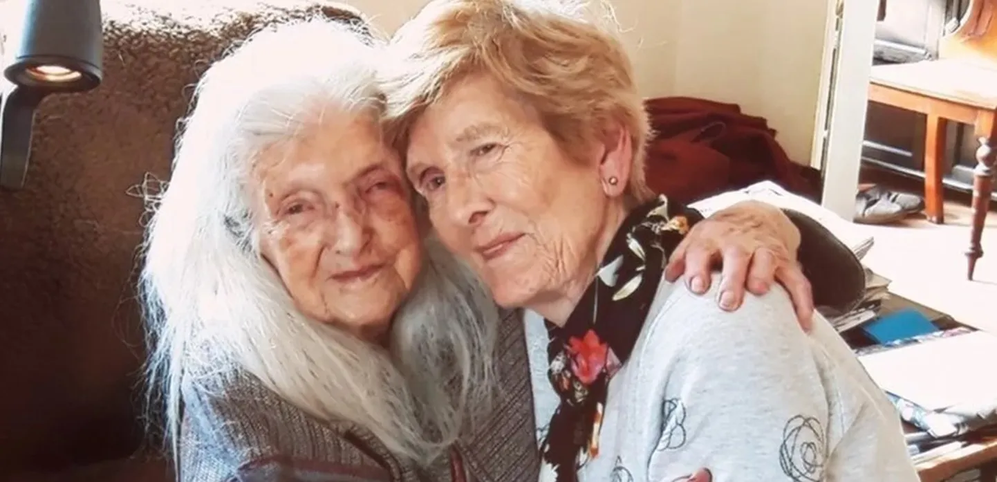 Eileen Macken (paremal) leidis oma ema pärast 60 aastat kestnud otsinguid.