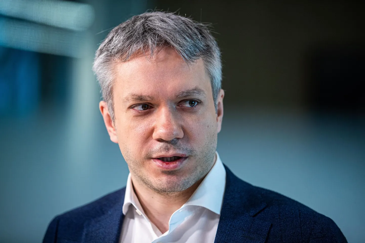 Suure tõenäosusega saab ametikoha keskerakondlasest riigikogu liige, vahepeal linnavolikogust eemal olnud Andrei Korobeinik, kelle kanditatuuri koalitsioon on üles seadnud.