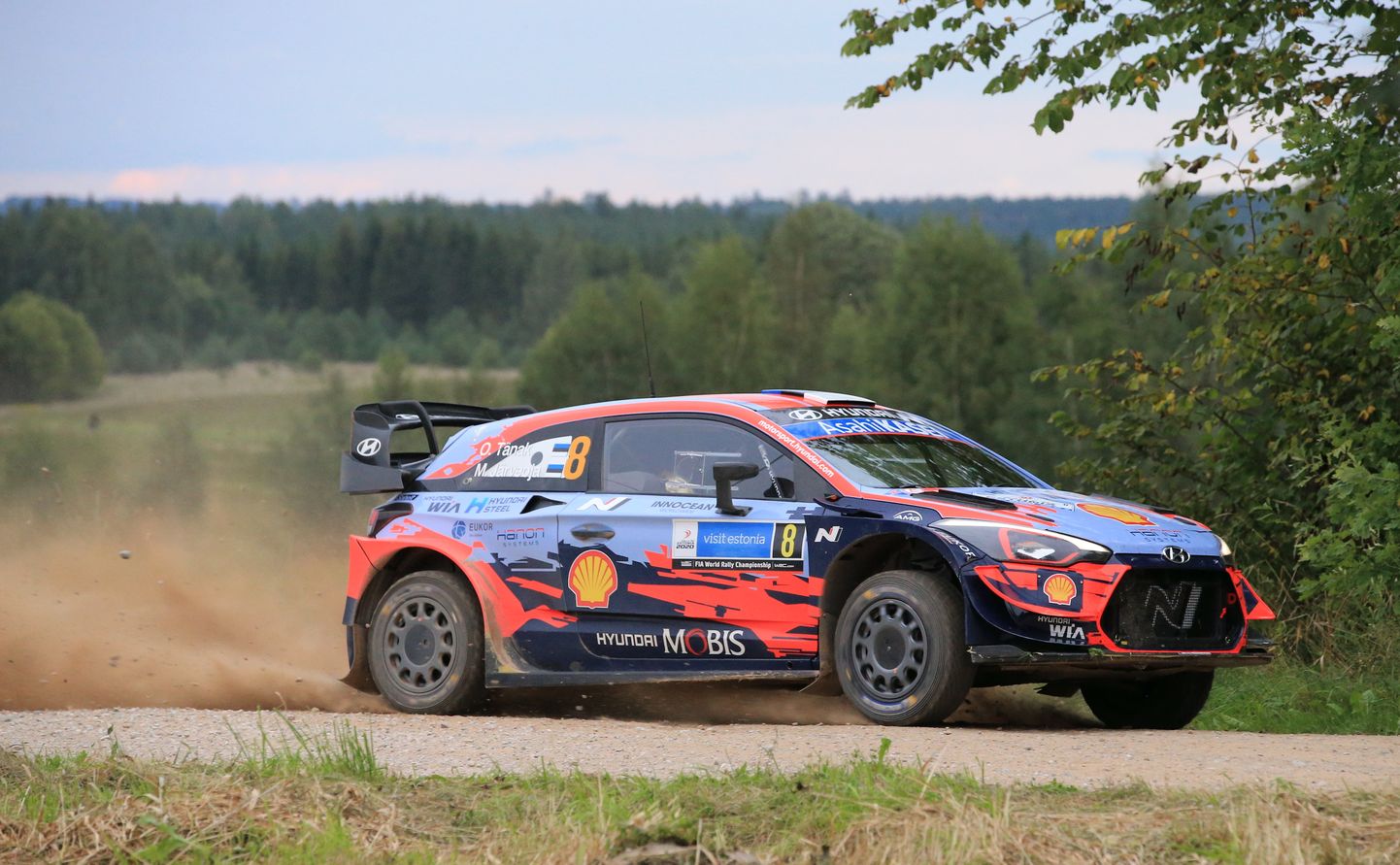 Ott Tänak ja Martin Järveoja sõitmas Rally Estonia võidu suunas