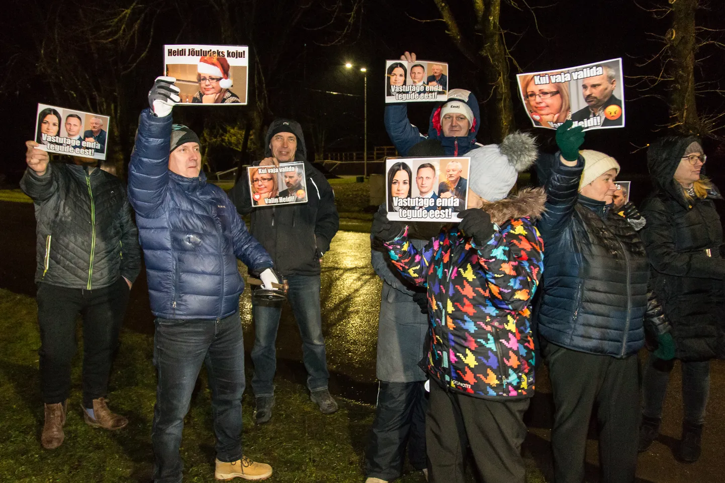 В 2019 году Люганузеское волостное управление уволило директора Кивиылиской 1-й средней школы Хейди Уусталу по политическим мотивам, что вызвало бурю негодования в местной общине, привело к демонстрации и предупредительной забастовке учителей. Теперь, когда у власти в Люганузе те же силы, что и тогда, вокруг директора Кивиылиской 1-й средней школы снова разгораются страсти.