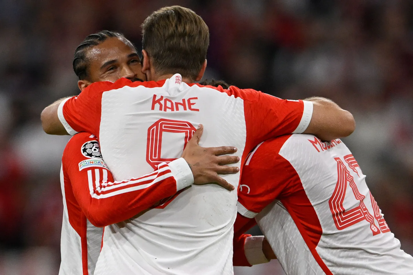 Harry Kane (seljaga) sai taas Manchester Unitedi väravasse ühe palli lüüa.