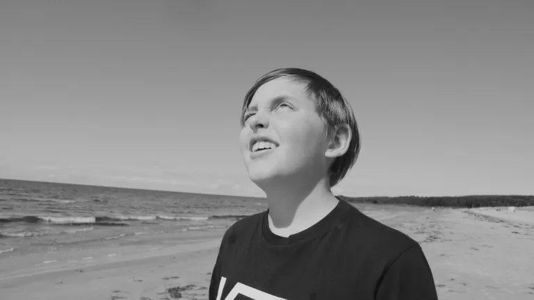 Oliver filmis «Kellele ma naeratan?».
