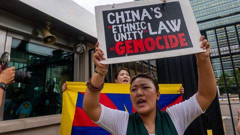 Pekingi pikk käsi: Hiina uus seadus lubab jahtida teisitimõtlejaid ka Euroopas