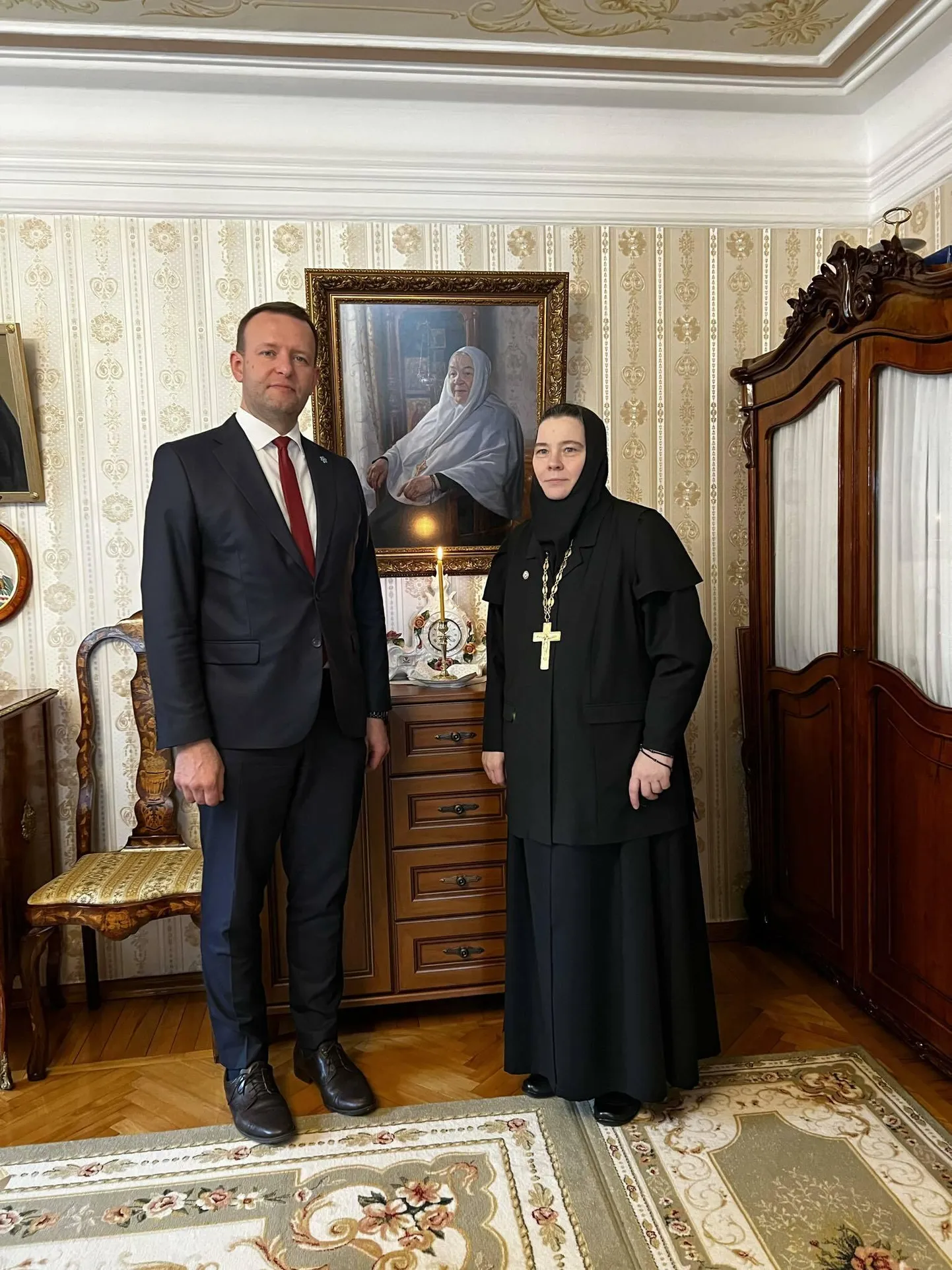 Minister of the Interior Lauri Läänemets visited the the Pühtitsa Dormition Convent and met with Abbess Filareta.
