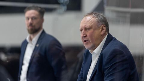 Venemaale siirdunud Eesti koondise treeneri saatus jääb selgusetuks: kõik on veel liiga värske