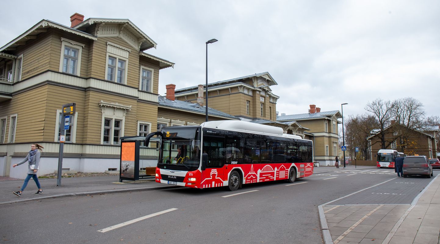 Marsruudi muutumise tõttu ei sõida buss alates 3. jaanuarist enam raudteejaamast Maarjamõisa haigla suunas.