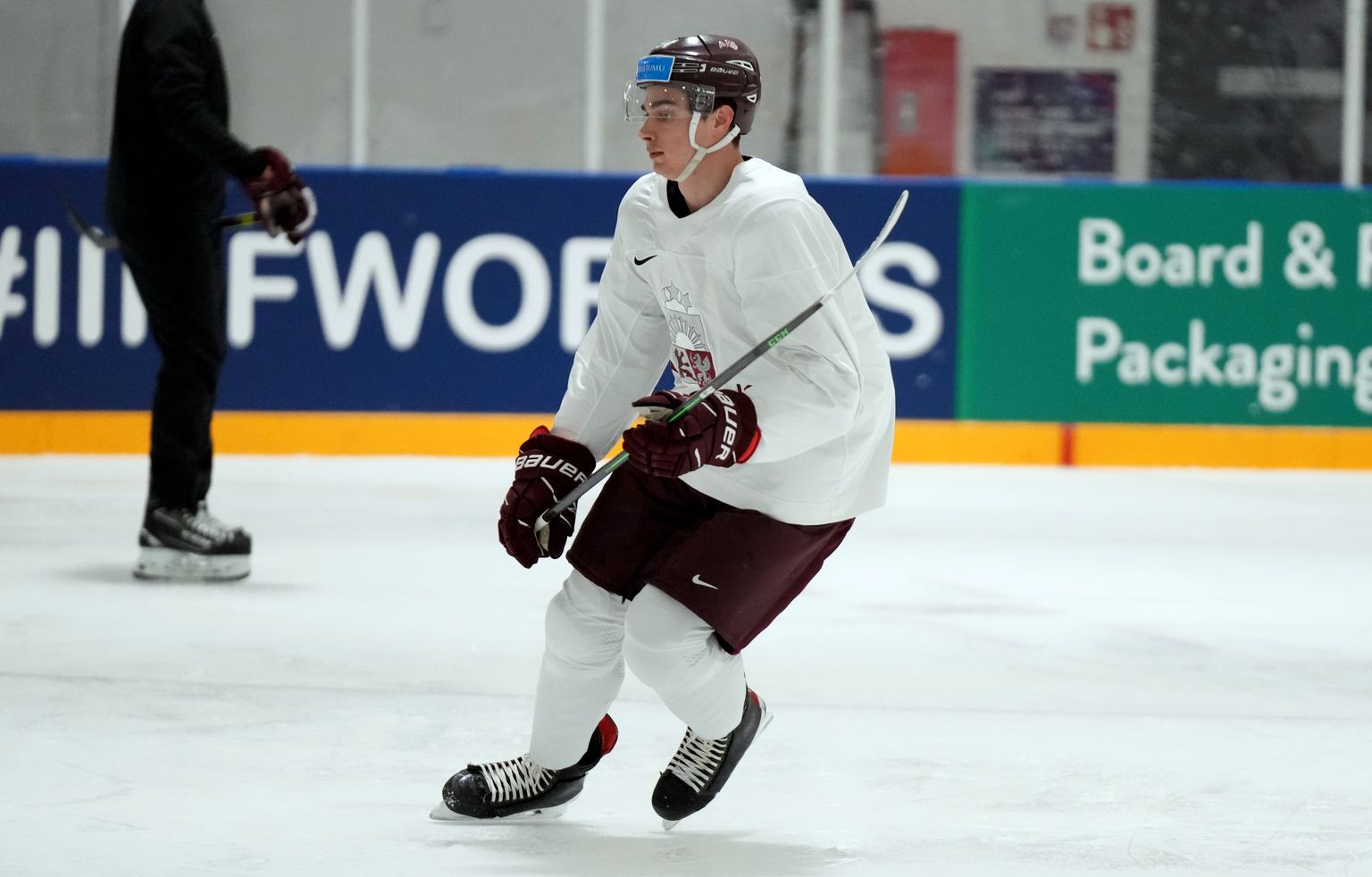 Latvijas hokeja izlases spēlētājs Kristiāns Rubīns.