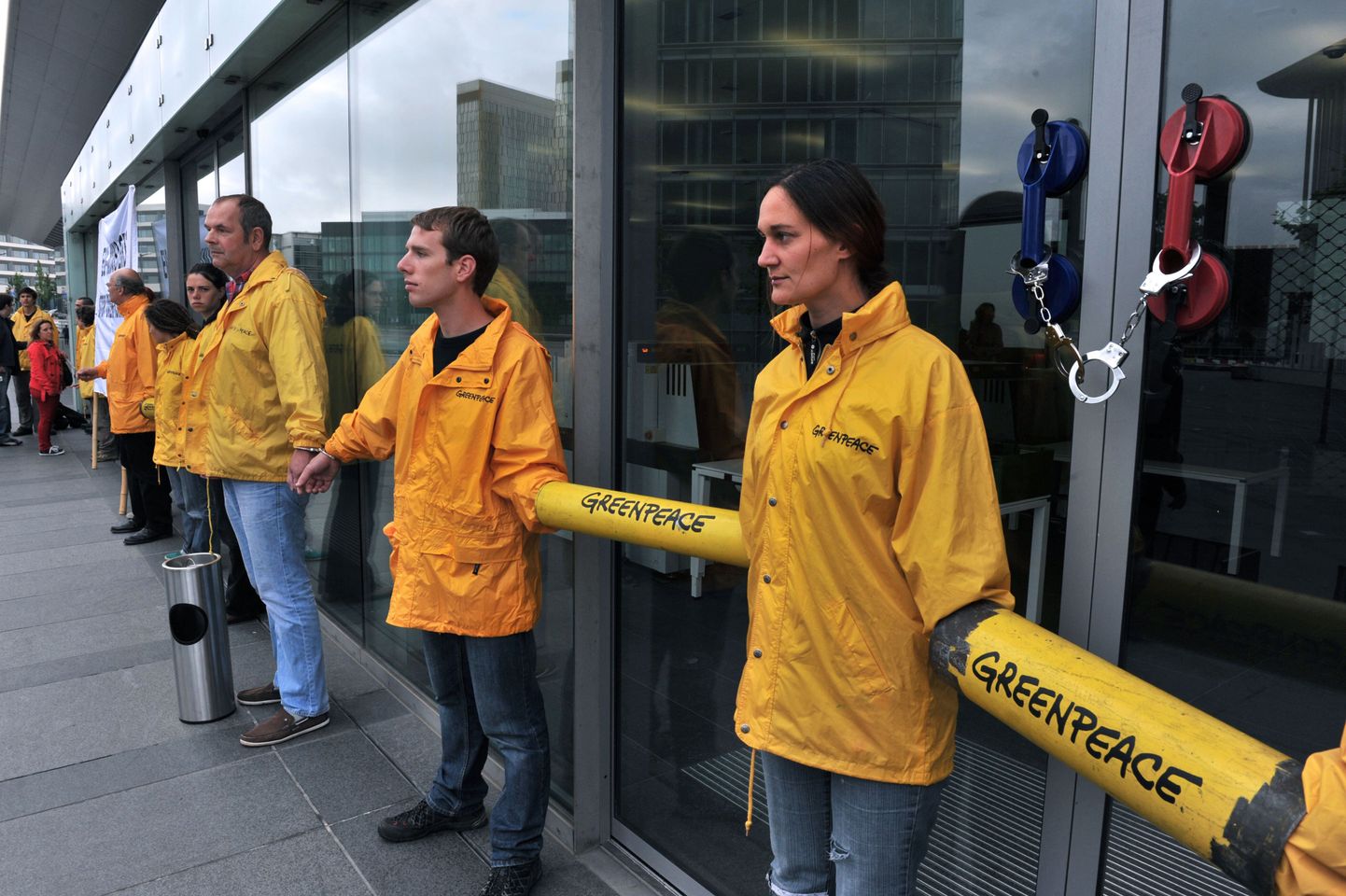 Greenpeace'i aktivistid Luksemburgis toimunud kalanduse, põllunduse ja ning toiduainete nõukogu kohtumisel 12. juunil.