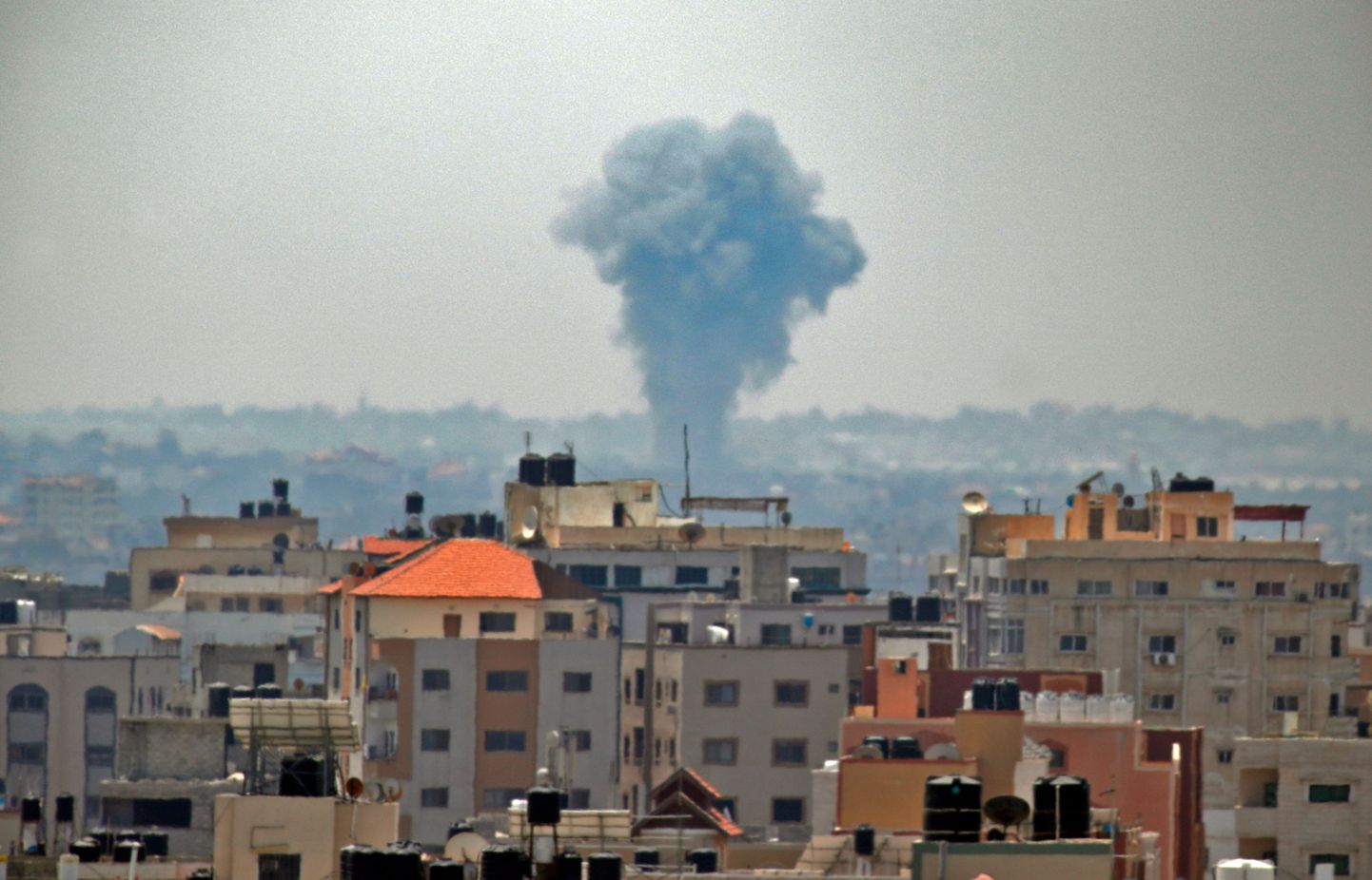 Iisraeli õhulöök Gaza sektorile.
