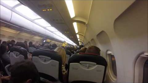 Видео: россиянин избил стюардессу по пути в Турцию
