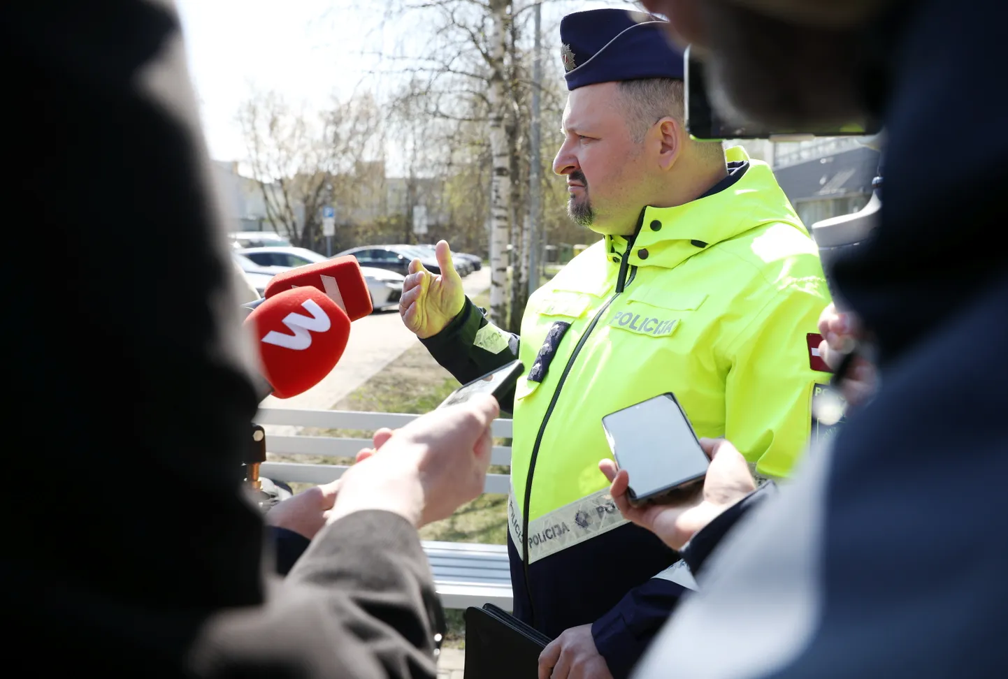 Valsts policijas priekšnieks Armands Ruks piedalās preses brīfingā, kurā informē par sievietes slepkavību Jēkabpils novadā.