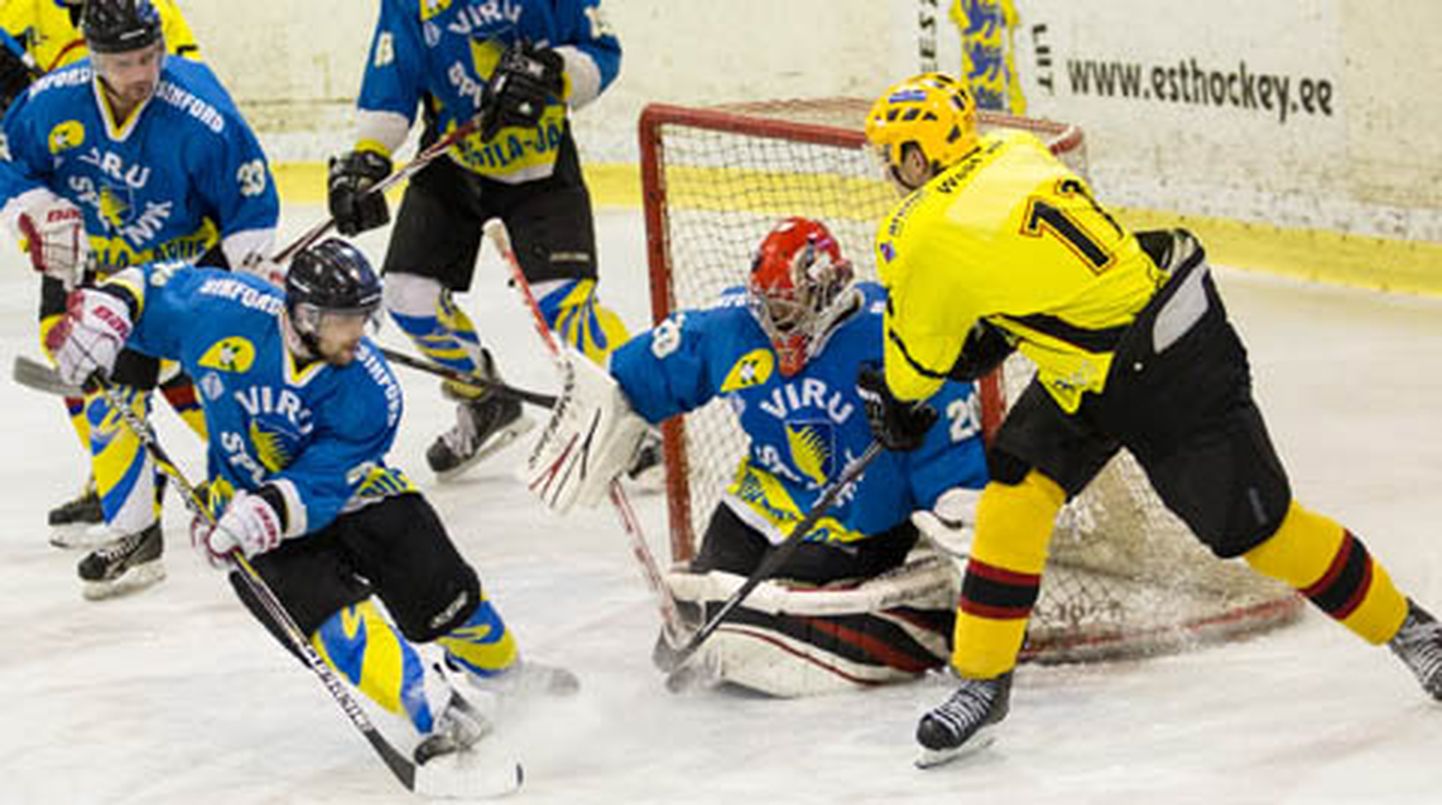 Viru Sputnik hakkas esimeses poolfinaalmängus sitkelt vastu Tartu Kalev Välgule ja juhtis kahe kolmandiku järel 1:0, kuid jäi lõpuks siiski eeldatavale favoriidile 1:3 alla.