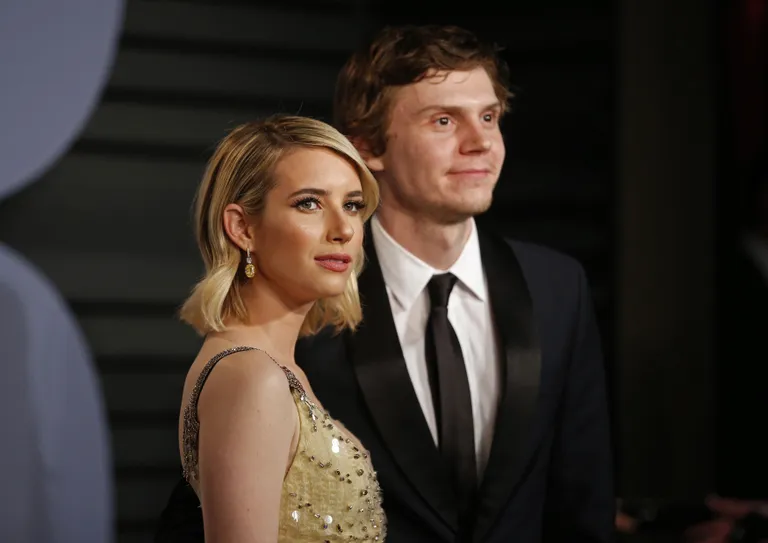 Emma Roberts ja Evan Peters olid paar mitu aastat, kuid nende suhe oli üpris segane.