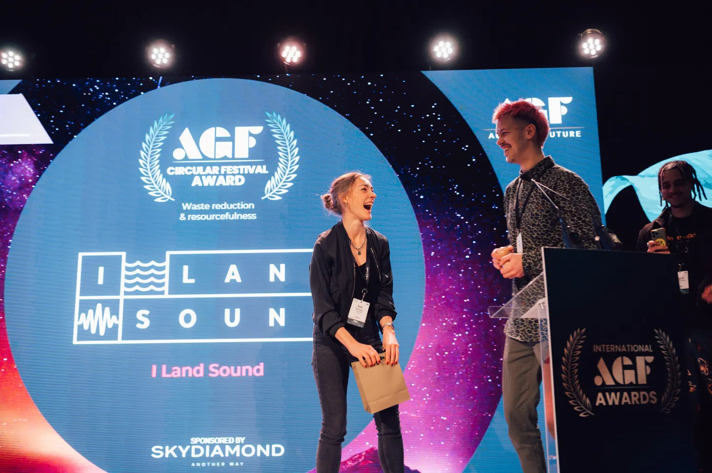 Kadi Aguraijuja (I Land Sound roheprogrammi eestvedaja) ja Paap Uspenski (I Land Sound festivali peakorraldaja)