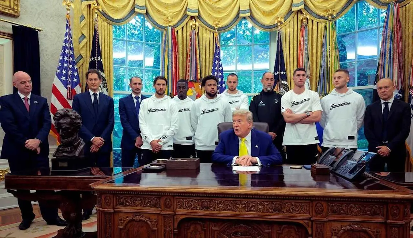 "Juventus" pārstāvji Baltajā namā.