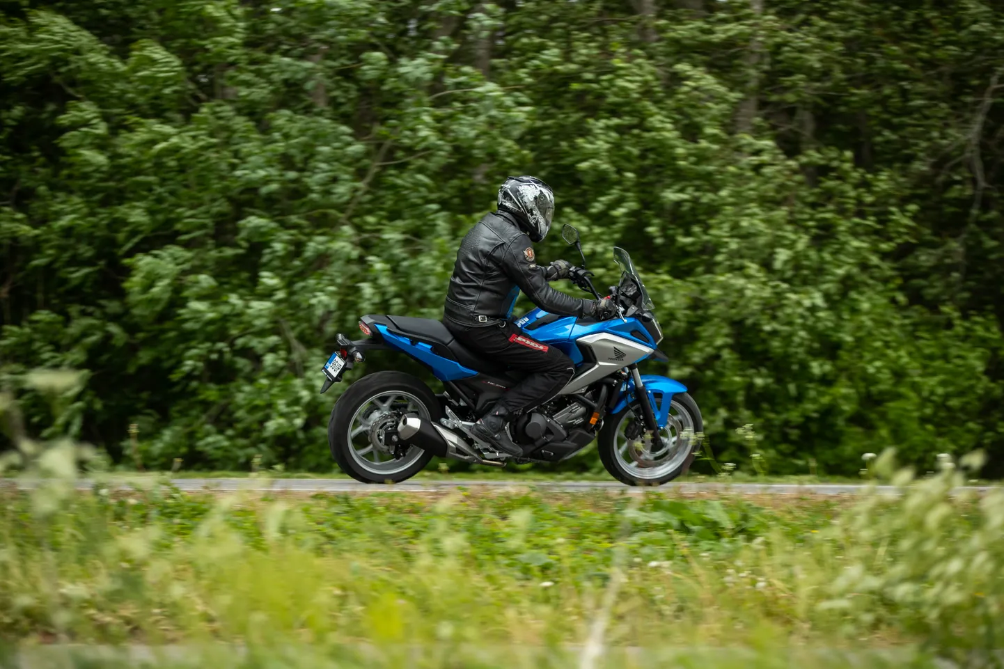 Honda NC750X. Pilt on illustreeriv.