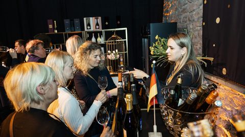 12-литровая бутылка шампанского и куча сюрпризов: в Таллинне пройдет двухдневная Винная ярмарка