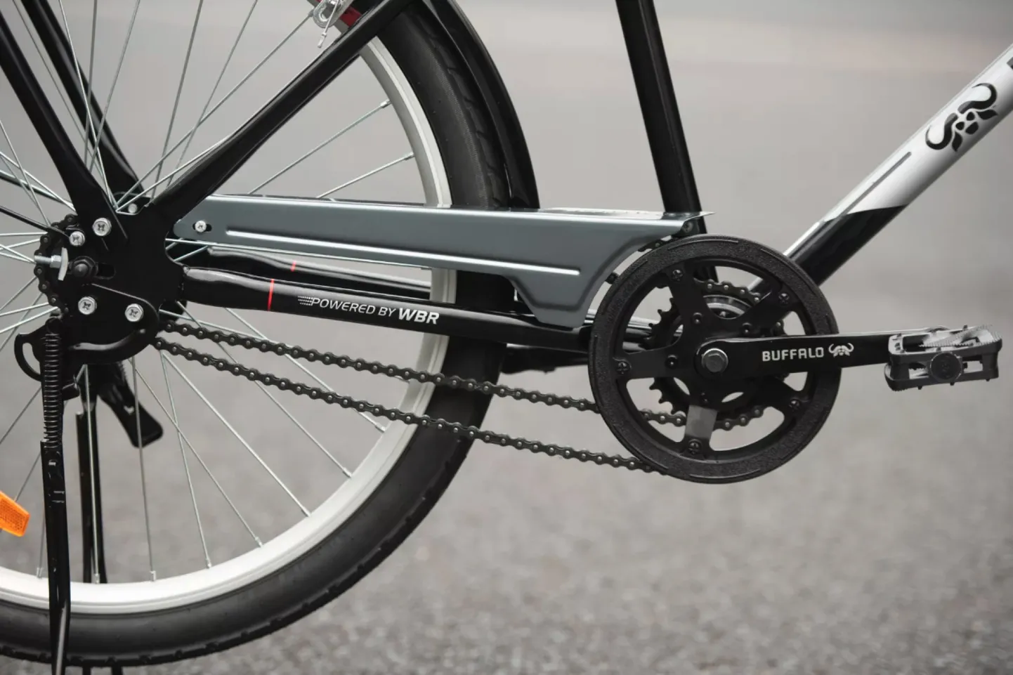 Uuenduslik kaheketiline Buffalo Bicycle S2 Utility.
