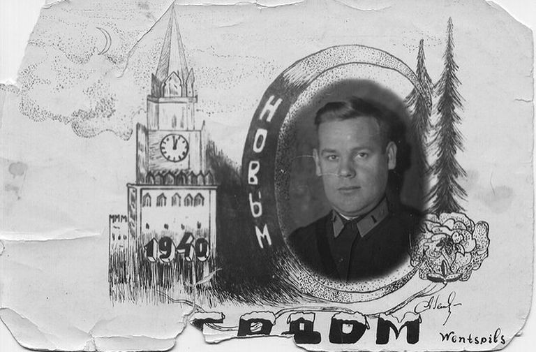 Иллюстративное фото. Фотокопия новогодней открытки, отправленной советским летчиком из Латвии.