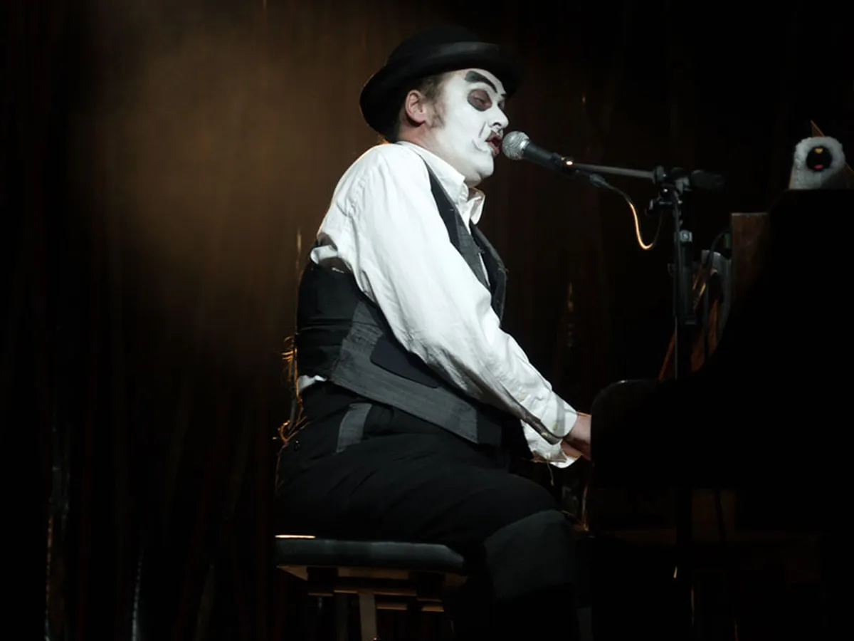 The Tiger Lillies Rīgā (pirmās 2 dziesmas)