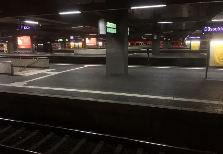 Düsseldorfi raudteejaam