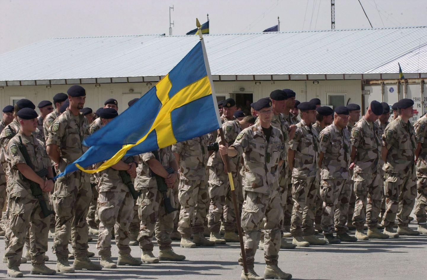 ISAFi vägede koosseisu kuuluvad rootslased Kabulis.