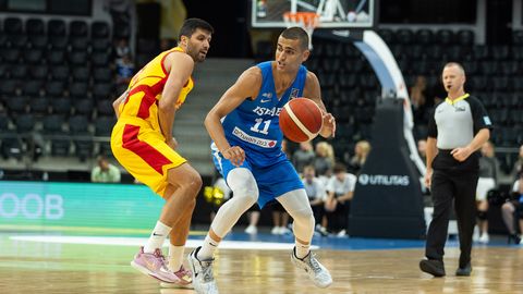 VIDEO ⟩ Euroliiga mängija viskas 25 meetri pealt palli korvi