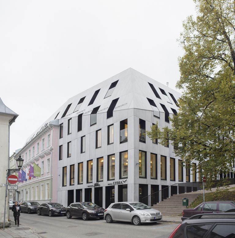 Hotell Lydia Tartus (arhitektid Tarmo Teedumäe, Indrek Tiigi, Paco Ulman, Tõnis Savi).