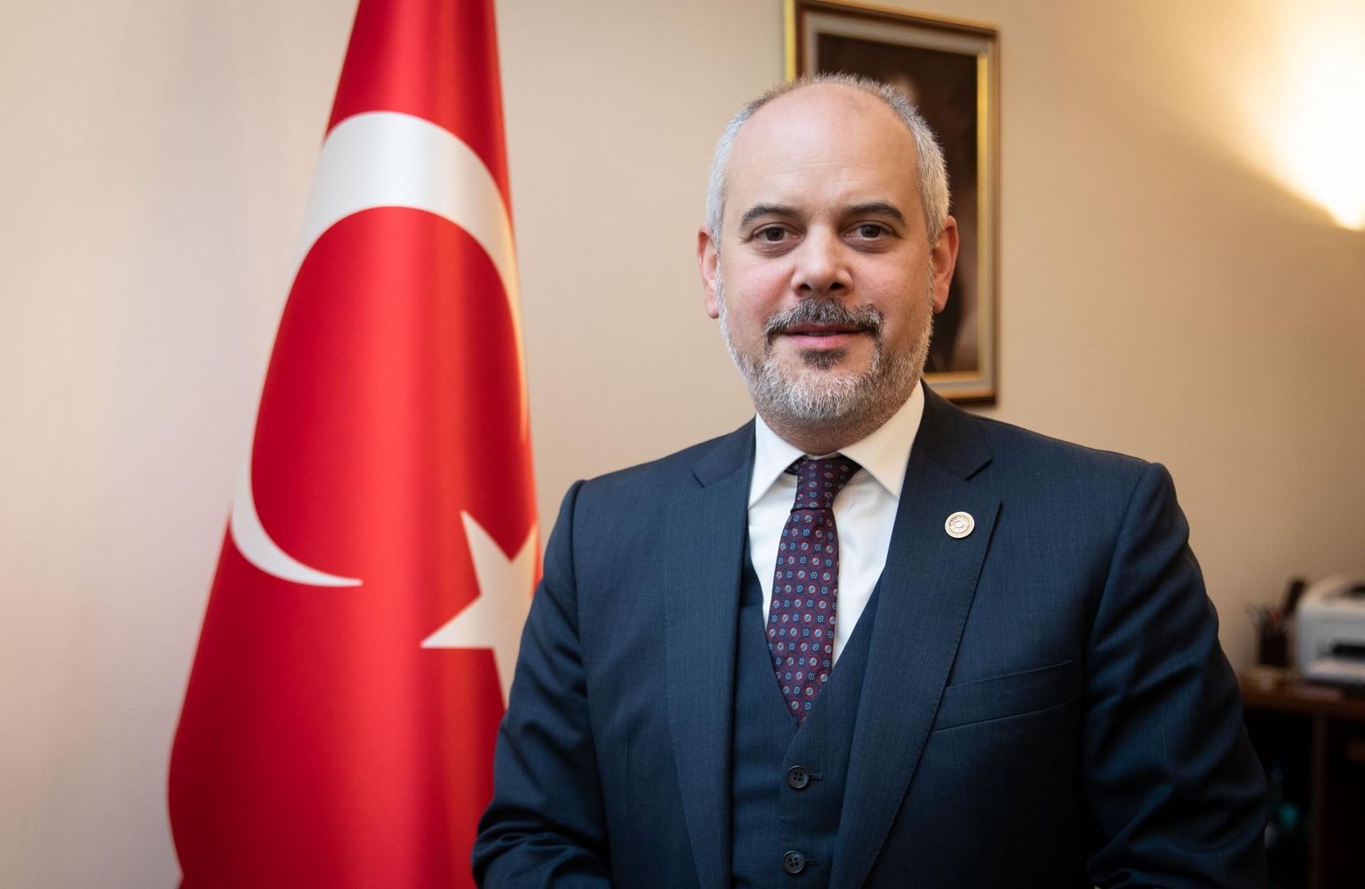 Türgi parlamendi väliskomisjoni esimees Akif Çağatay Kılıç Tallinnas Türgi saatkonnas. 