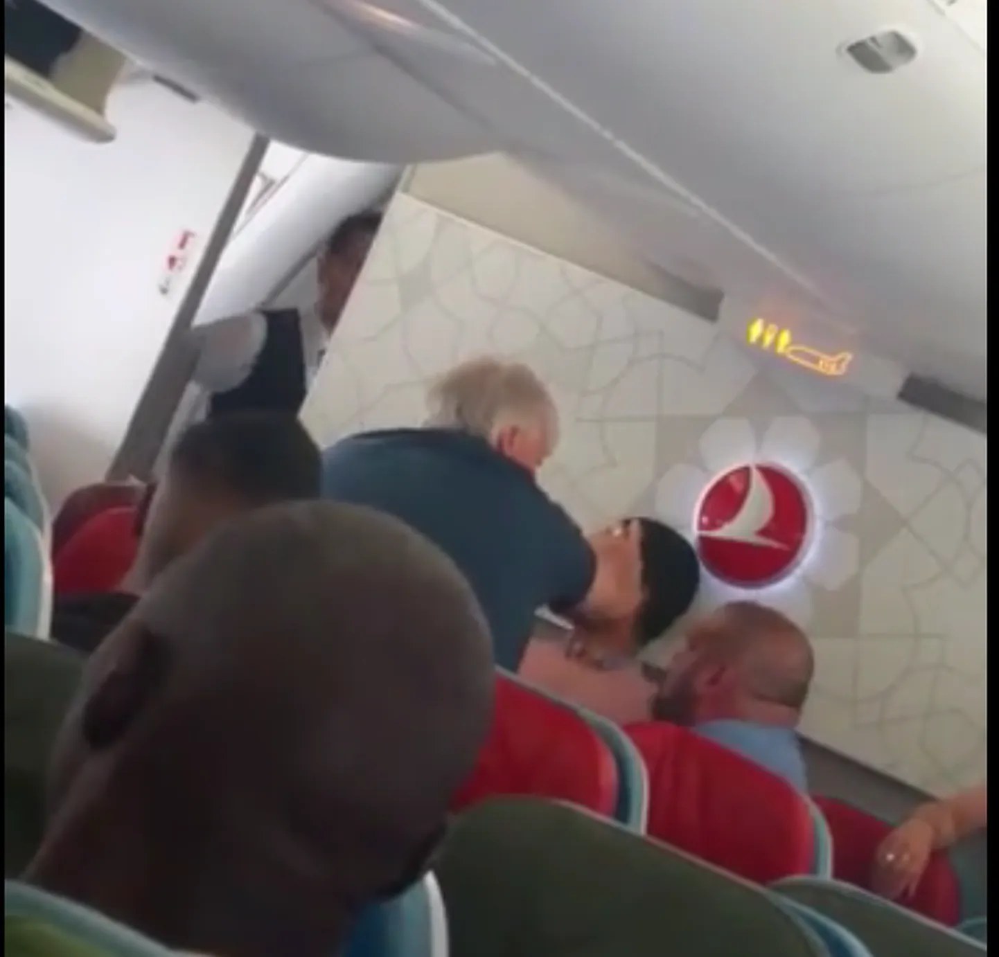 Turkish Airlinesi lend