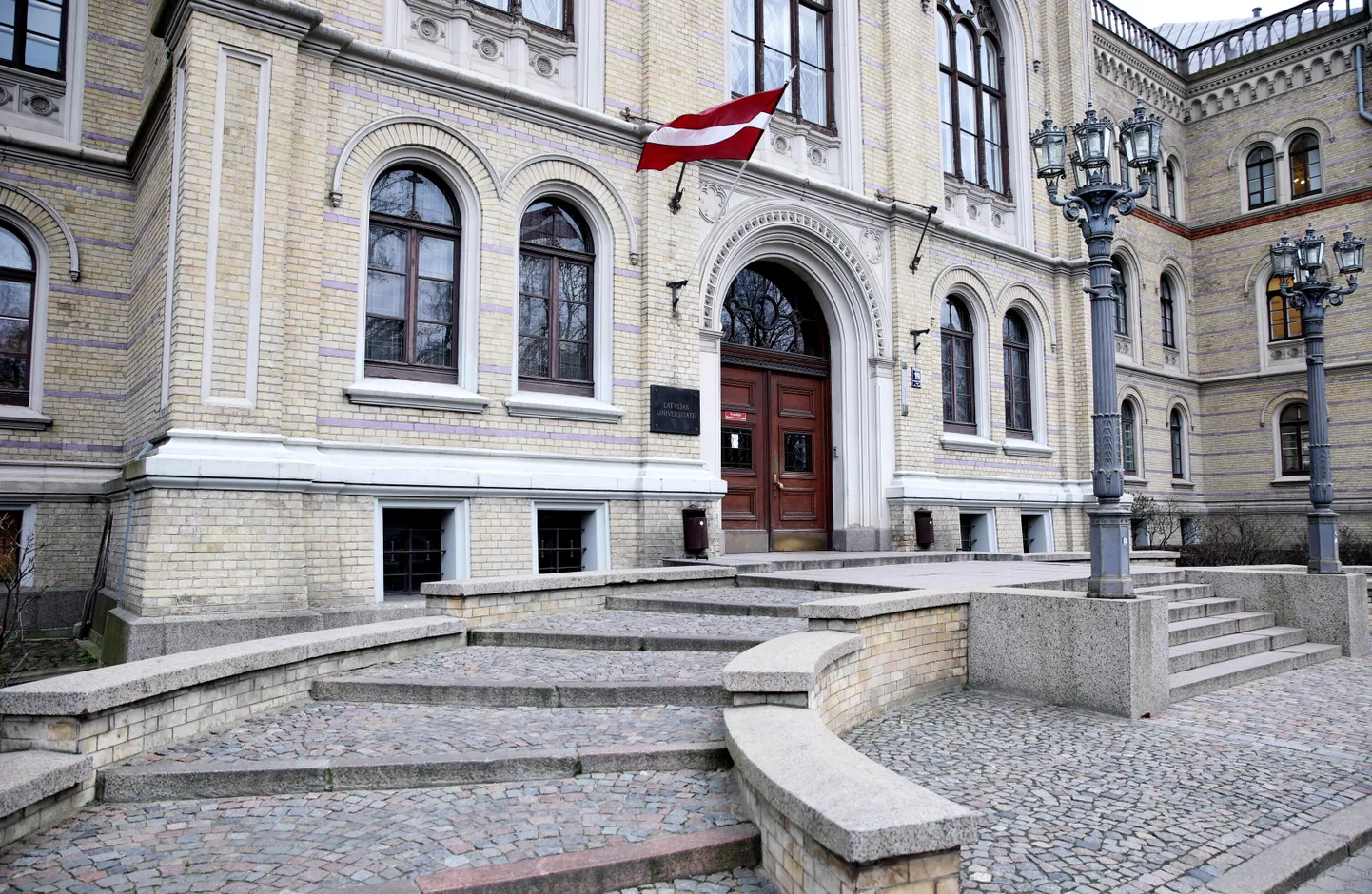 Latvijas Universitātes galvenā ēka Raiņa bulvārī 19.