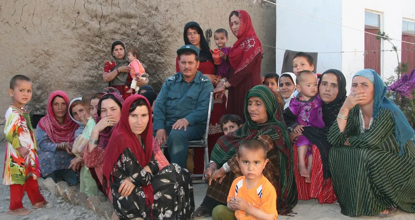 Režissöör Nima Sarvestani (Rootsi).Afgaani naised põgenevad pealesunnitud abielust ja peavad karistuseks istuma aastakümneid vanglas. ETV eetris täna õhtul.