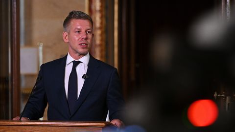ÜLEVAADE ⟩ Magyar esitas Ungari presidendikandidaadiks läbi aegade parima naismaletaja