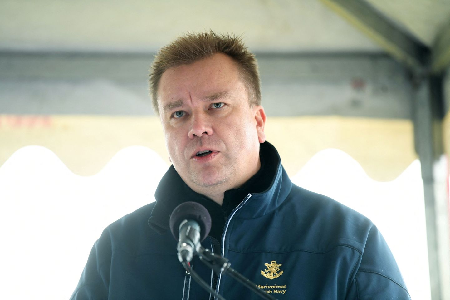 Soome kaitseminister Antti Kaikkonen tänavu oktoobris sõjaväeõppuse SWENEX ajal Rootsis Bergas.
