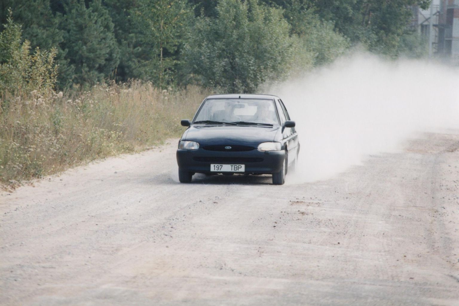 Tartu, 2.08.1996. Põua tõttu teed tolmavad. FOTO: Meelis Lokk/Postimees FOTO: Meelis Lokk