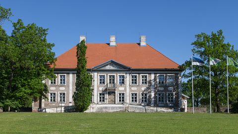 Maidla koolile otsitakse jälle direktorit