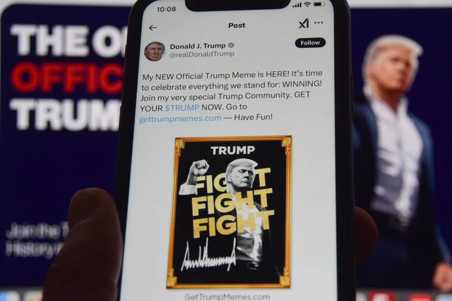 USA president Donald Trump tegi $Trump meemimündi pärast seda, kui USAd oli tabanud peerumündi maania.