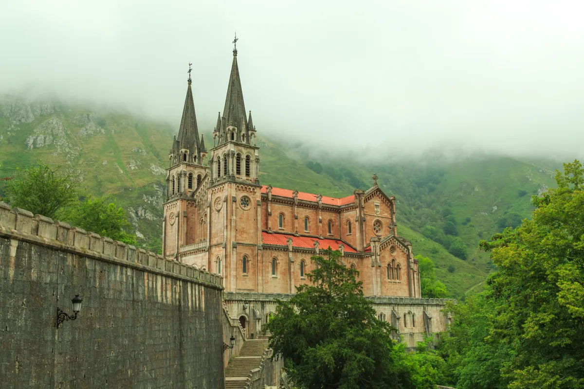 Covadonga basiilika