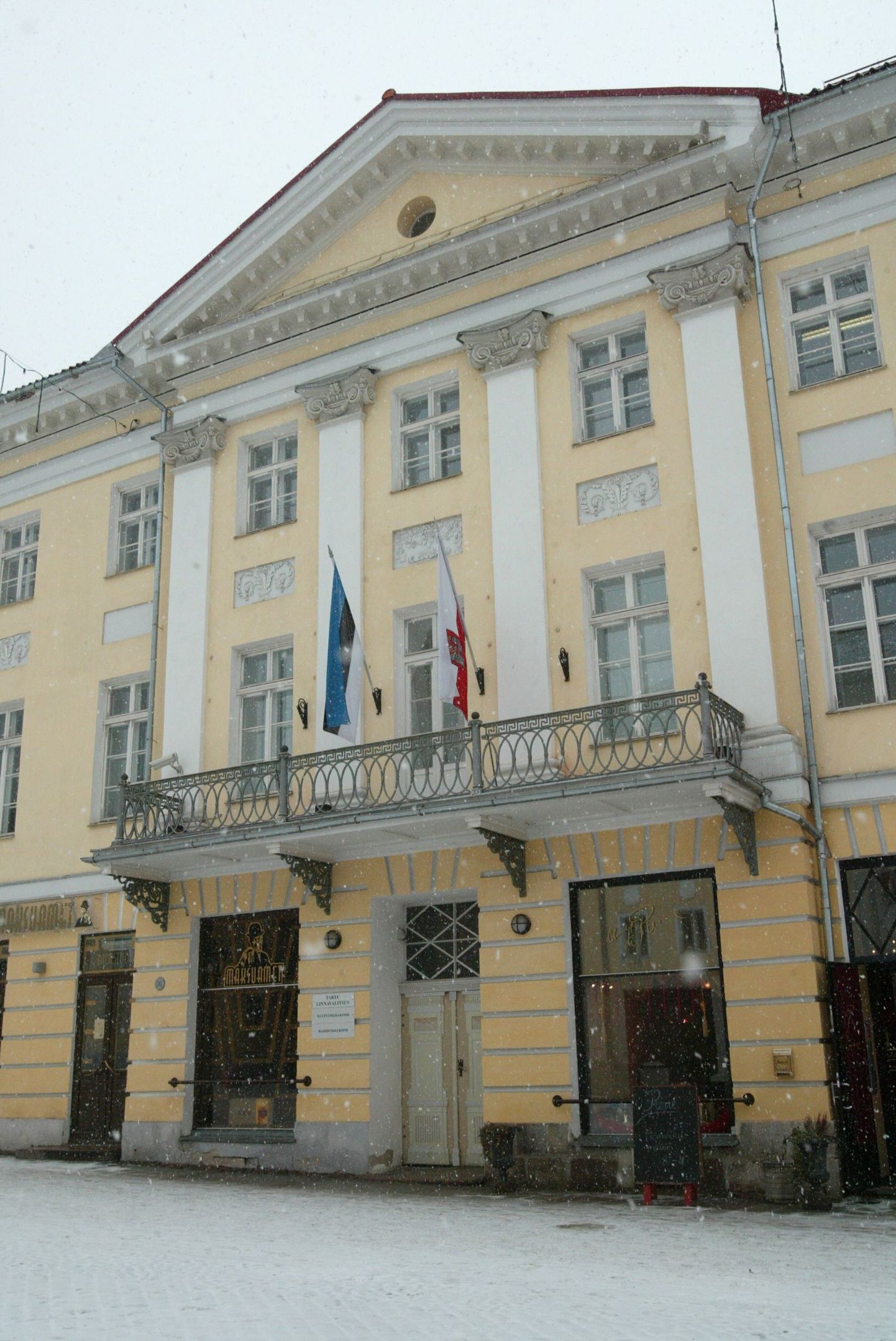 Maja, milles asub Tartu linnavalitsuse haridusosakond.