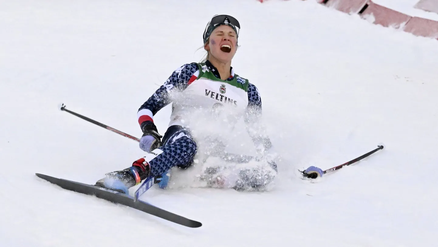 Jessie Diggins finišisse jõudes. Just tema järgi on ka nn kokkuvarisemise indeks oma nime saanud.