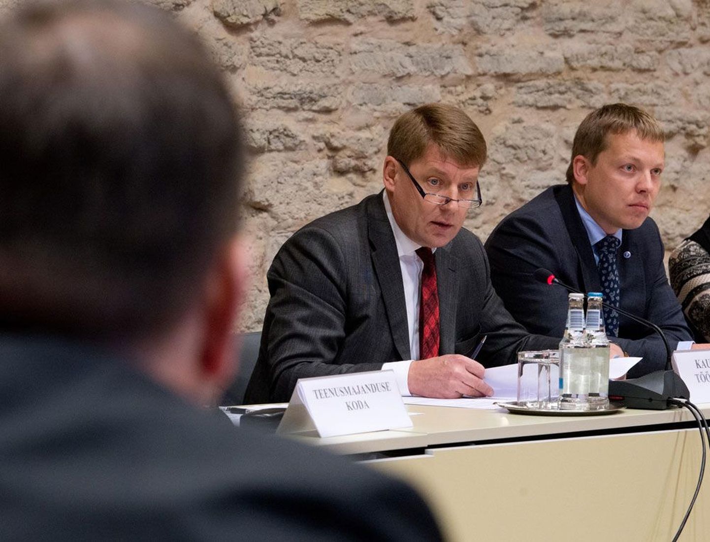 Eilsel rahanduskomisjoni istungil võttis maksumuudatuste küsimuses teravalt sõna kaubandus-tööstuskoja juhatuse esimees Toomas Luman.