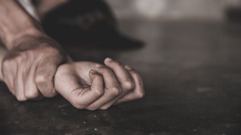 Pēc septiņu stundu mocībām iestājās nāve. Tiesa skatīs lietu par sevišķi cietsirdīgu slepkavību