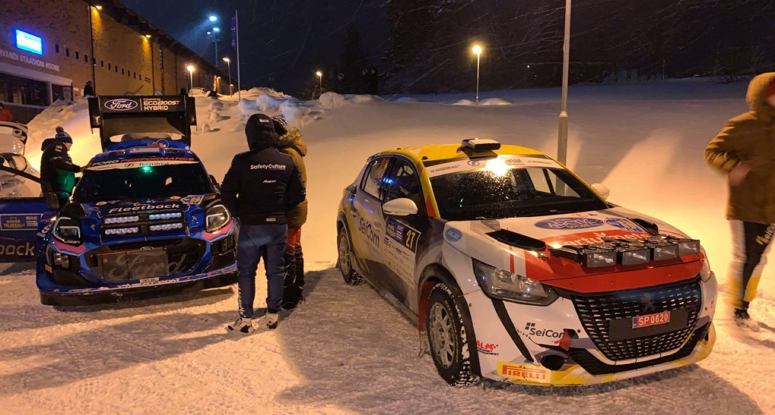 Karl Markus Sei ja Martin Leotoots (nende võistlusauto on paremal) on sel talvel ralliradadel näidanud head minekut. Kui Otepää talverallil olid nad omas klassis neljandad, siis Lätis juba teised.