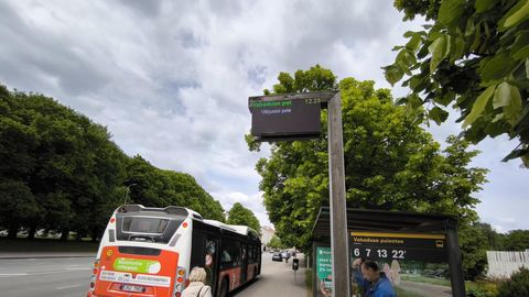 Paaris bussipeatuses ei tööta infotahvel