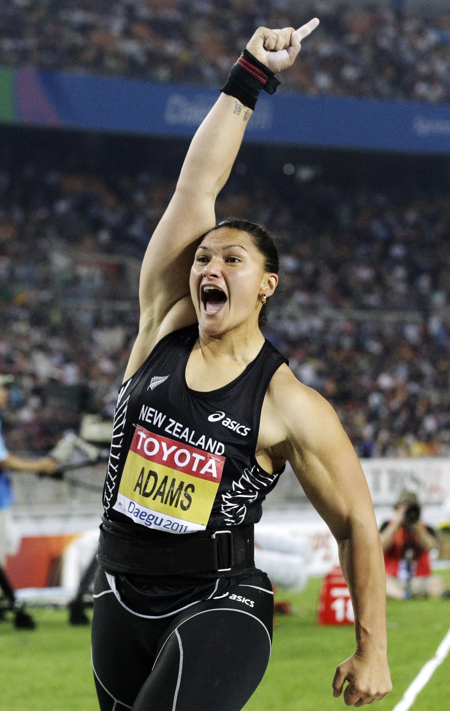 Valerie Adams naiste kuulitõukes teenis karjääri kolmanda MM-kulla.